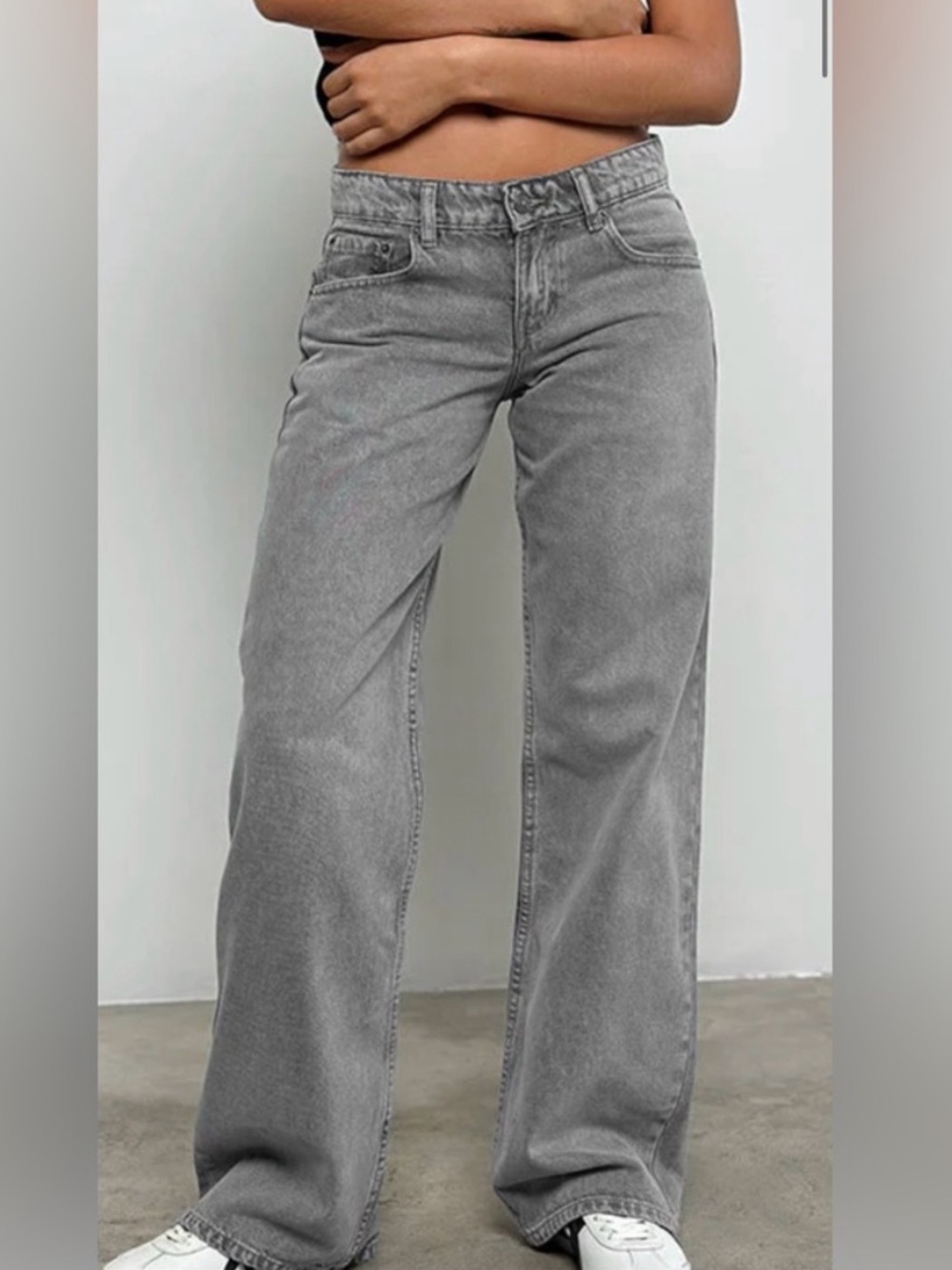 ▪️MOTEL Low Rise Parallel Jeans In Grey Wash W26 L32